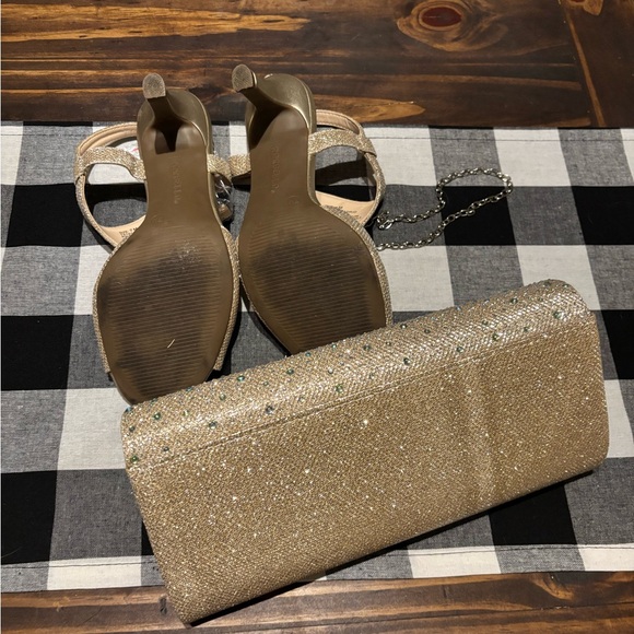 Gold Glitter Heels and Clutch Set 7 - Picture 4 of 5
